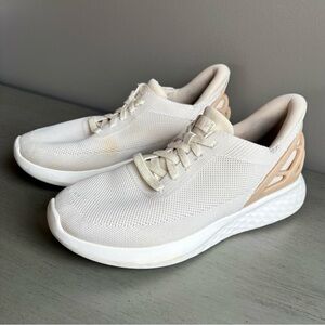 Kizik Athens White Cream Sneakers Handsfree Unisex Shoes Women 9 Wide Comfort
